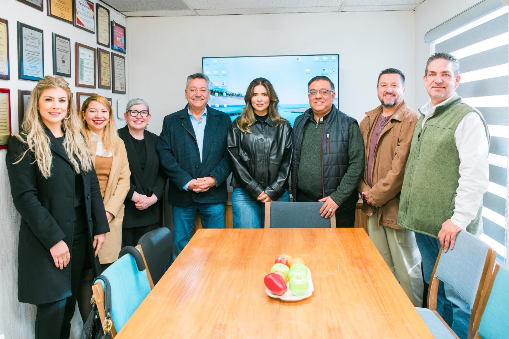Movimiento Cívico de Comunidades de Fe sostiene encuentro con el DIF Municipal